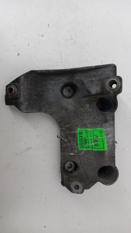 Кронштейн компресора кондиціонера 64557505980 BMW