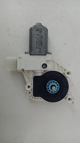 Мотор склопідйомника дверей передніх, правих 7248172 BMW