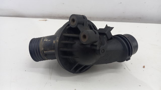 Корпус термостата в зборі 7552403 BMW