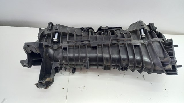 Колектор впускний 7807991 BMW
