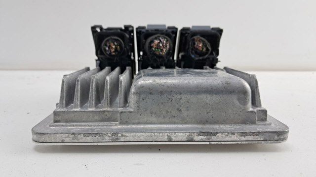 Модуль управління двигуном 811839393 OPEL