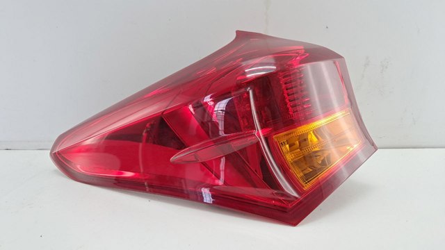 Задня ліва зовнішня фара 8156102740 TOYOTA
