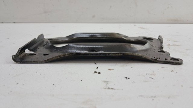 Масловідбивач піддону двигуна 8511973 BMW