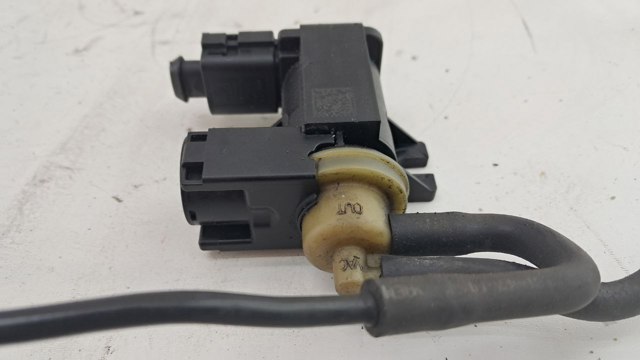 Перетворювач тиску (соленоїд) наддуву / EGR 8K0906627 VAG
