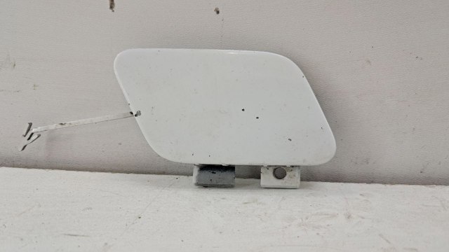 Заглушка бампера буксирувального гака 8P0807241B VAG