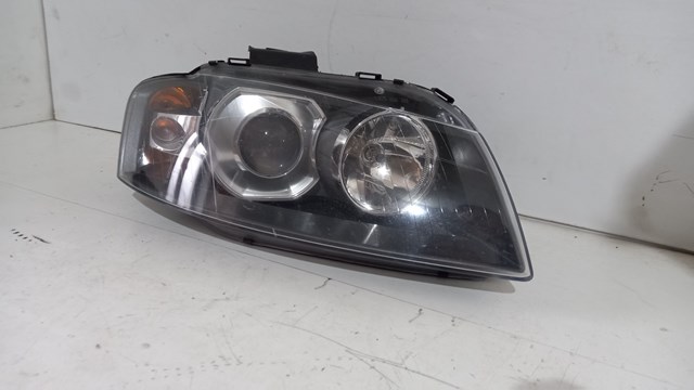 Фара комбінована, передня 8P0941004M VAG