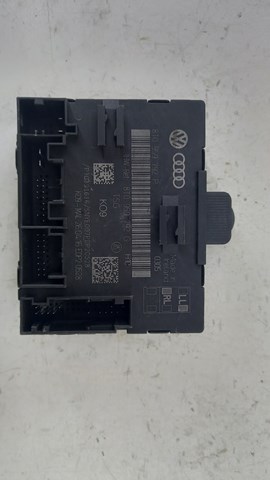 Блок комфорту передніх дверей 8T0959792P VAG