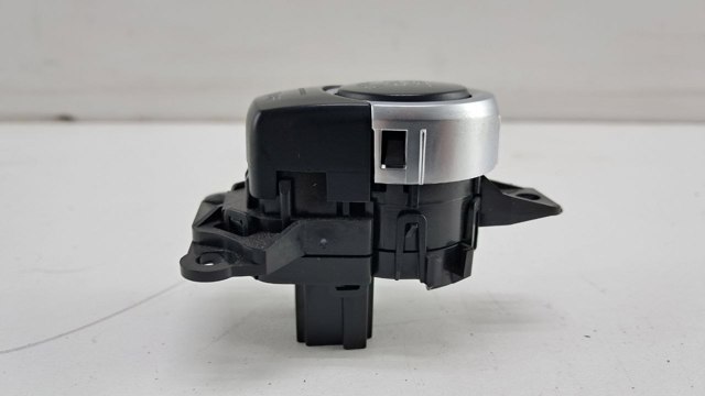 Кнопка запуску двигуна 9153831 BMW