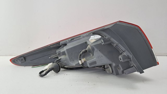 Задній правий зовнішній ліхтар 924023Z000 HYUNDAI