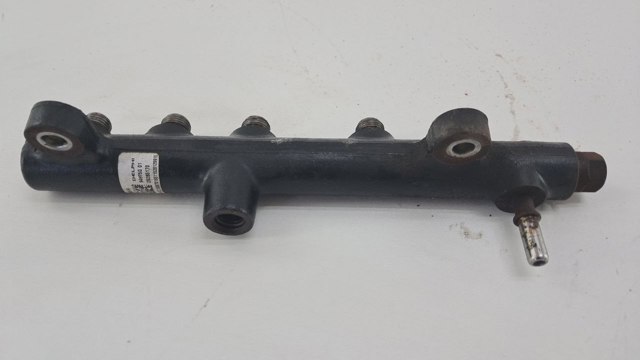 Рампа форсунок системи упорскування палива 9674300080 PEUGEOT