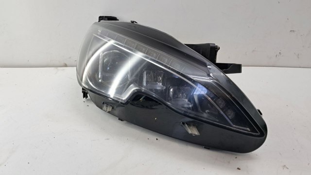 Фара основна права 9677832380 PEUGEOT