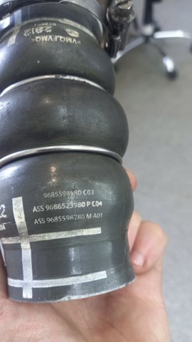 Шланг/патрубок интеркуллера 9685598580 PEUGEOT
