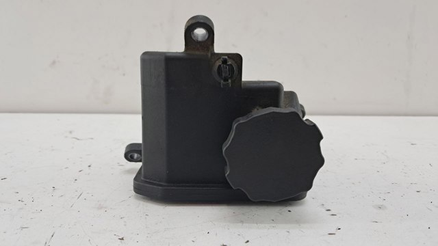 Бачок гідропідсилювача Mercedes Sprinter 2 3,5-t