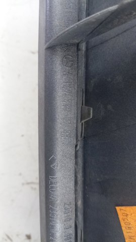 Решітка A1698800783 MERCEDES
