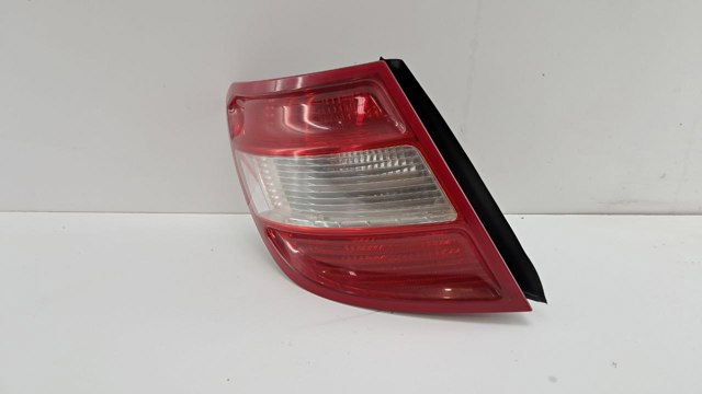 Задня ліва фара A2048203564 MERCEDES