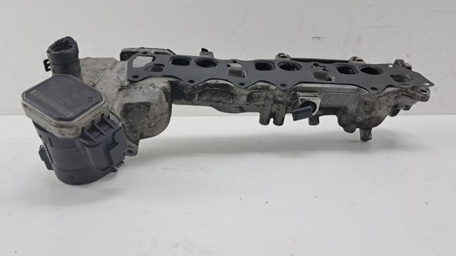 Колектор впускний, лівий A6420903337 MERCEDES