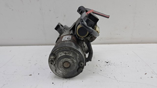 Стартер двигуна M000T87681 MAZDA