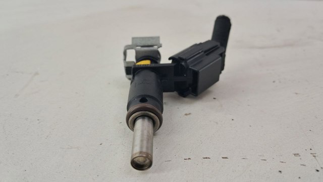 Форсунка дизельна в зборі, розпилювач + тримач V752817680 PEUGEOT