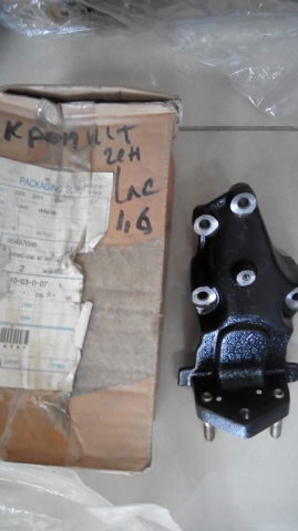 Підшипник в зборі з маточиною передній 96487696 GM