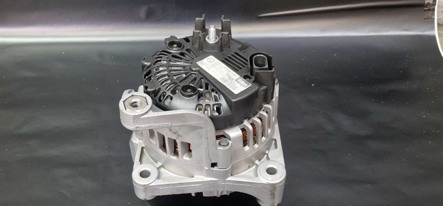 Генератор TG15C054 VALEO