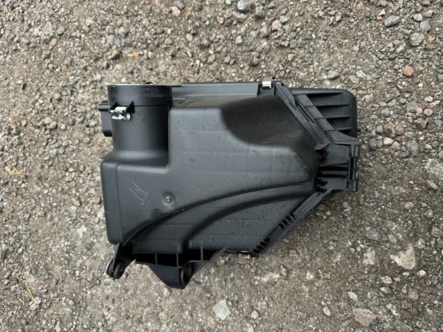 Коробка фільтра 13717616932 BMW