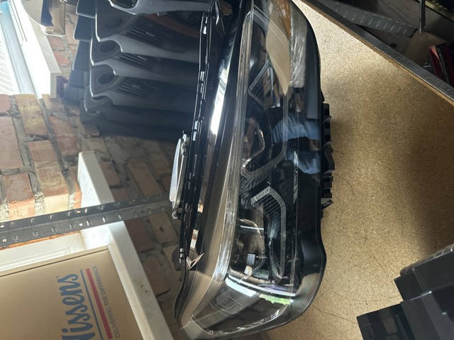 Фара правая 63119477812 BMW