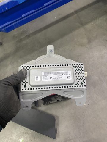 Магнітола 152797400C Tesla Model