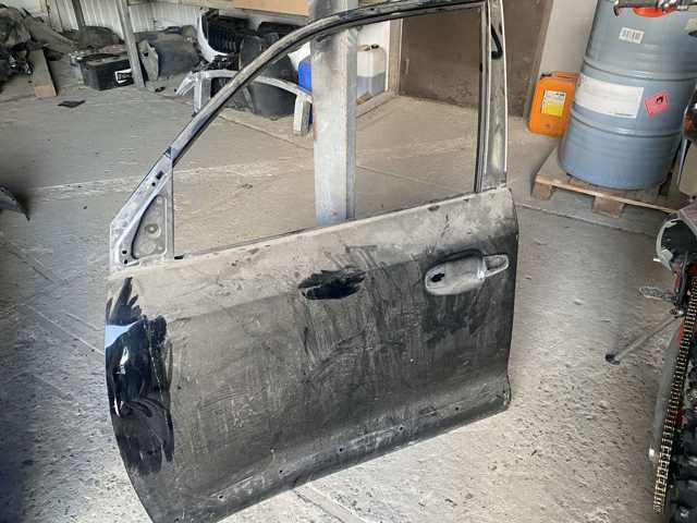 Двері кабіни 6700260630 TOYOTA