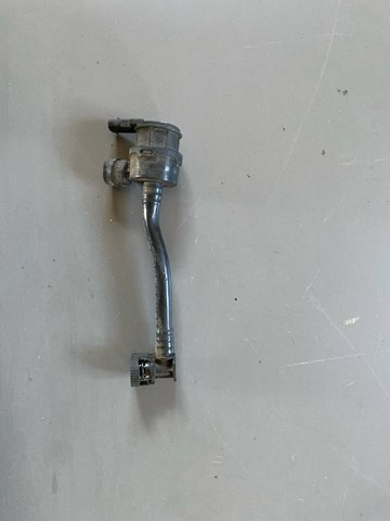Клапан вентиляції газів паливного бака 13907618657 BMW