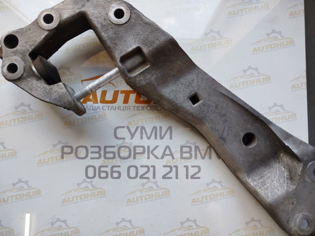 Кріплення коробки передач 22326777615 BMW