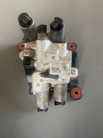 Блок клапанів гідравлічної підвіски AБС (ABS) 37146775258 BMW