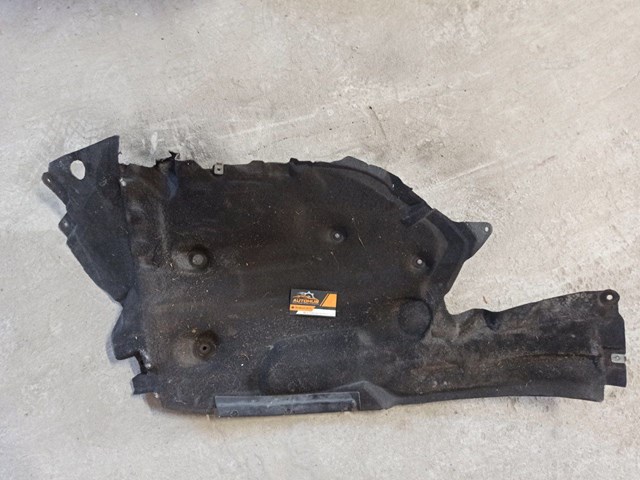 Підкрилок переднього крила, лівий задній 51717186723 BMW