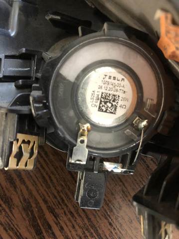 Динамік передній 107974100A TESLA