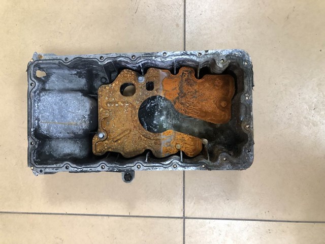 Піддон масляний картера двигуна 215102A311 HYUNDAI