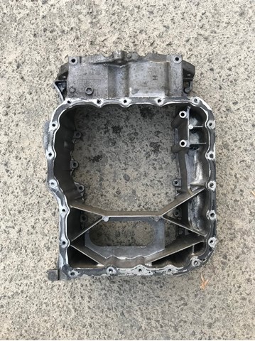 Піддон масляний картера двигуна, верхня частина 215102F000 HYUNDAI