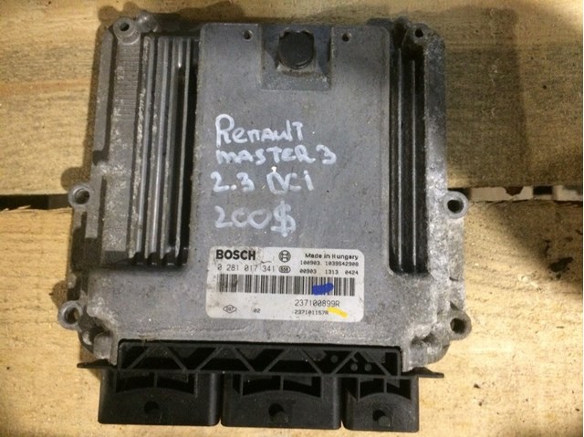 Блок двигуна 237100899R RENAULT
