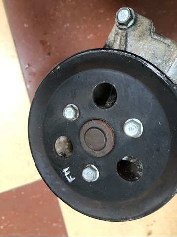 Шків водяної помпи 251292G500 HYUNDAI