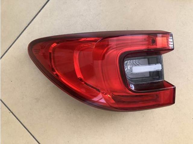 Стоп задній 265552789R RENAULT