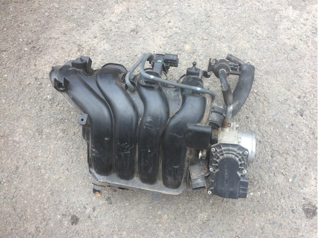 Колектор впускний 283102B600 HYUNDAI