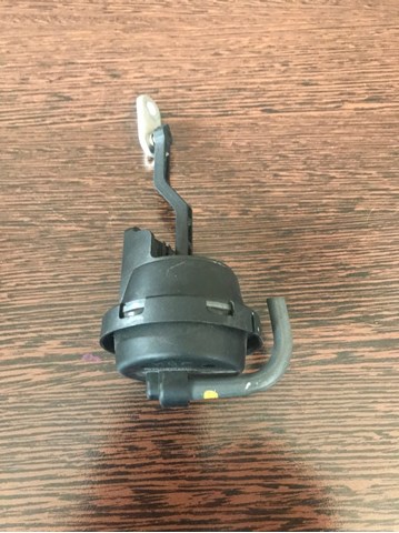 Клапан приводу заслінок впускного колектора 283212G000 HYUNDAI