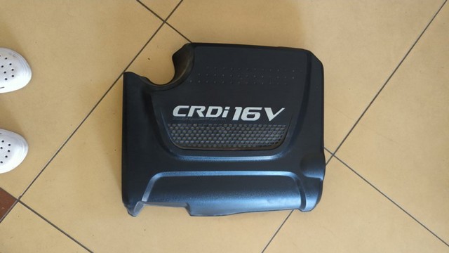 Кришка двигуна декоративна 292402F100 HYUNDAI
