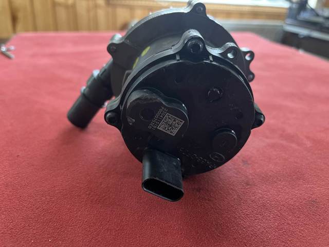 Водяний насос охолодження електро додатковий 375V5GI000 HYUNDAI
