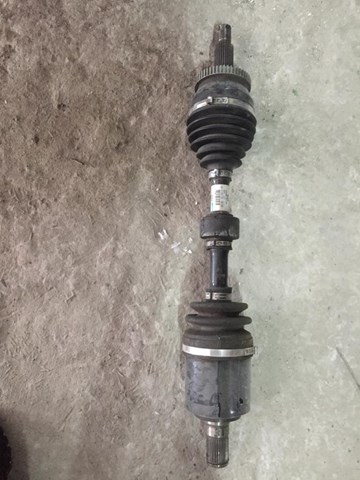 Піввісь передня ліва 495002B700 HYUNDAI