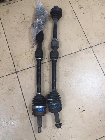 Привід правий 495013Z550 HYUNDAI