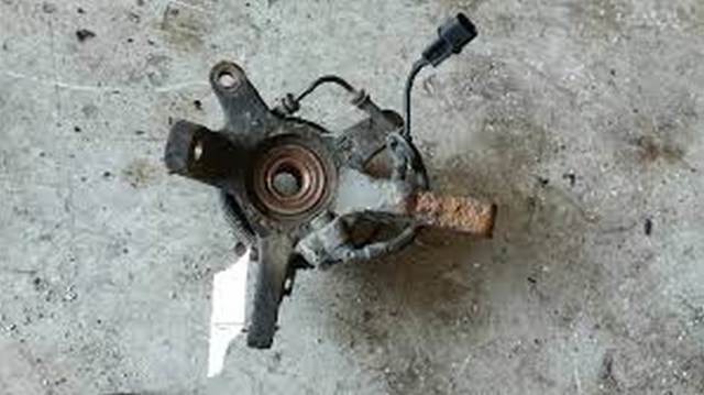 Цапфа передні праві 517161C050 HYUNDAI