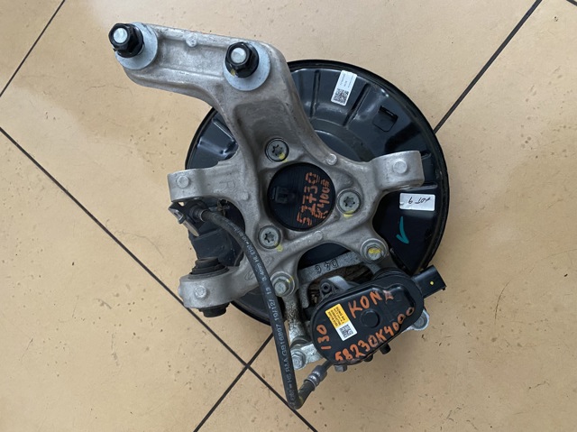 Цапфа права 52720K4000 HYUNDAI