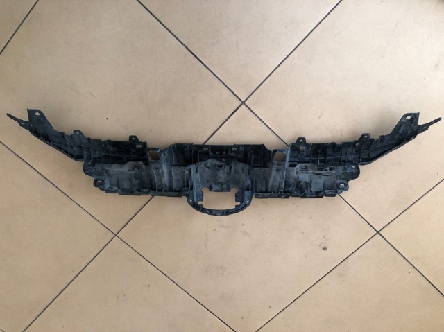Кронштейн решітки радіатора 5311542010 TOYOTA