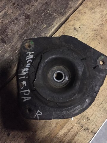 Опора амортизатора переднього правого 54320AX600 NISSAN