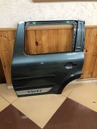 Двері пасажирськи задні ліві 5L0833055 VAG