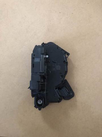 Замок дверей водія 5TB837015B VAG